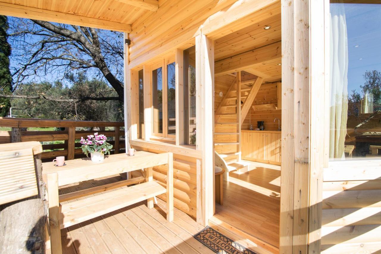 Romantic Tree House Kato Pavliana Exteriér fotografie
