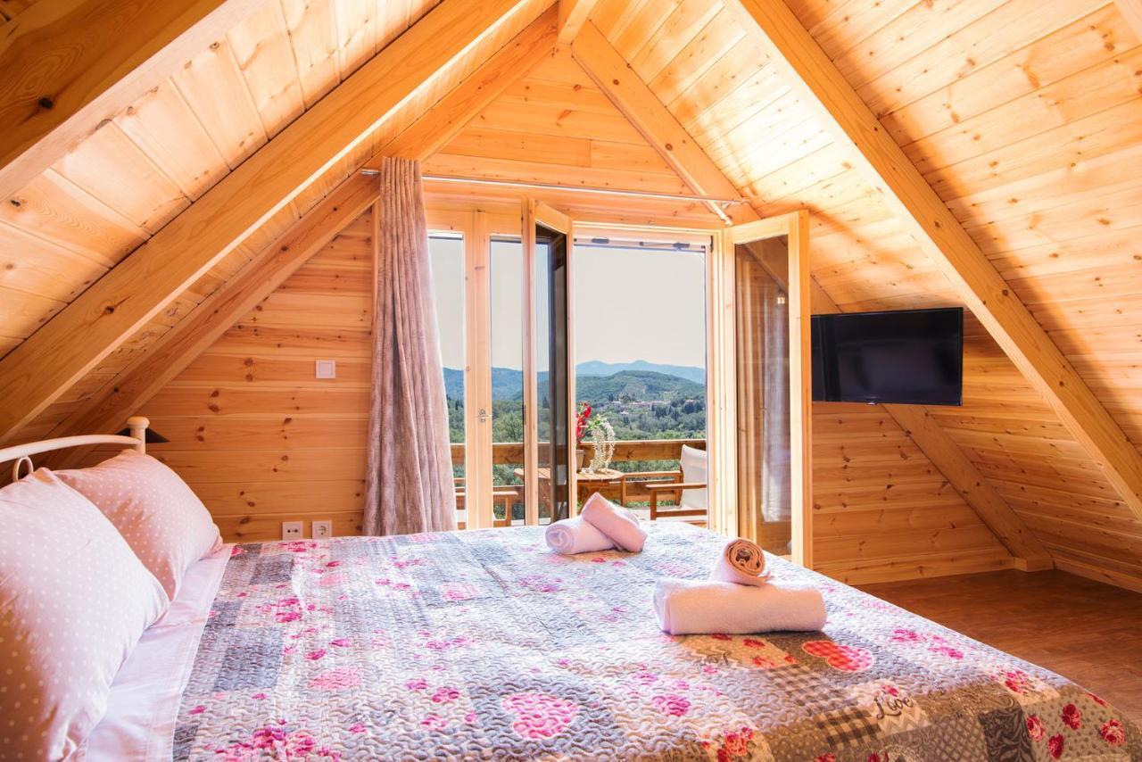 Romantic Tree House Kato Pavliana Exteriér fotografie